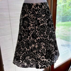 NWOT Ann Taylor Skirt